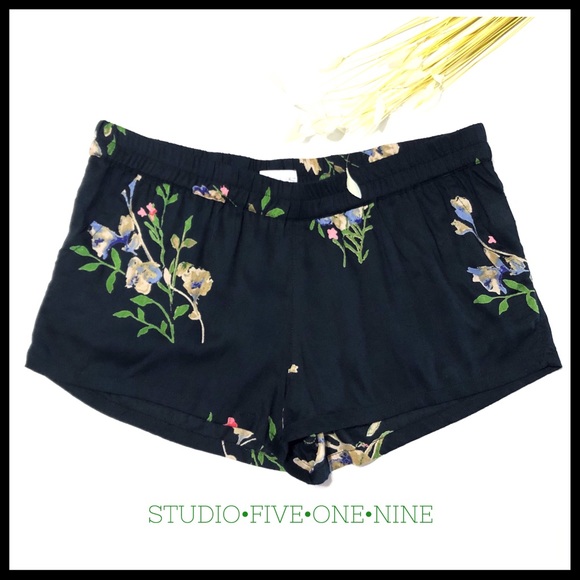 O’Neill Pants - O’NEILL Jiggy 2” Shorts in Fla Flava